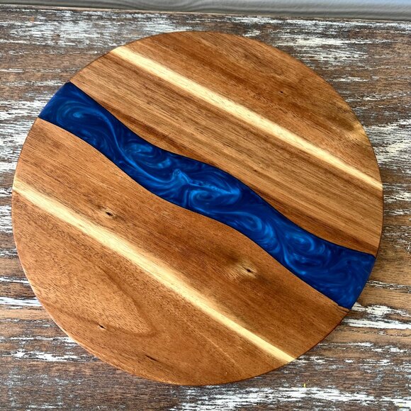 ROUND Sapphire Resin River Wood Cutting Board Charcuterie Board Cheeseboard Beac - Picture 4 of 4